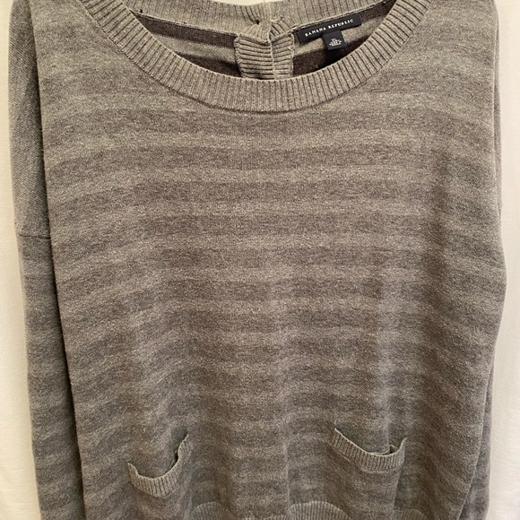 Banana Republic grey striped sweater size XL - Picture 2 of 4